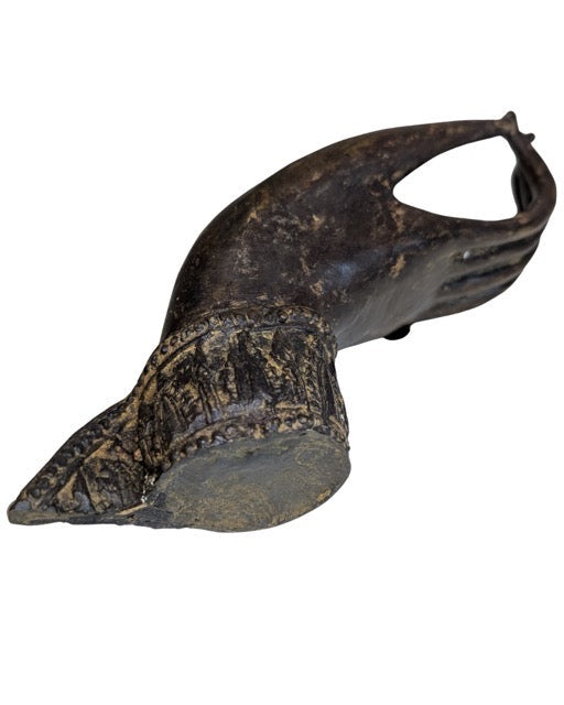 Thai-style bronze Buddha teaching hand, 26.7 cm high