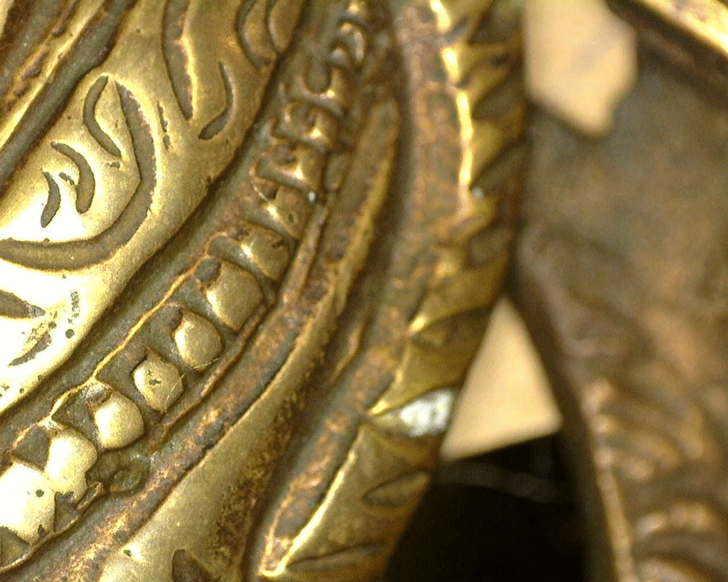 Antique Tibetan Manjushri – Bronze with Gilt Traces, 32 cm – decorative detail