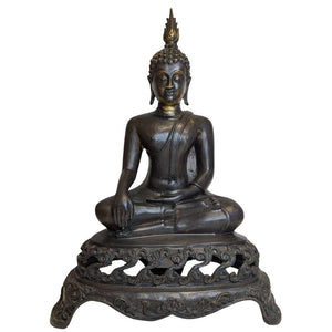 Antiek bronzen zittend Boeddhabeeld met Bhumisparsha mudra, Zuidoost Azië, late 19e eeuw