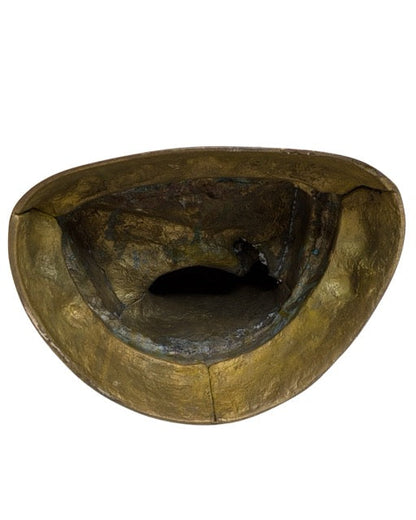 17th–18th Century Tibetan Fire-Gilt Bronze Buddha – underside and base view