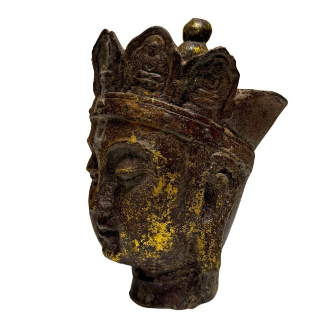 Profile and aged surface of the larger iron head
