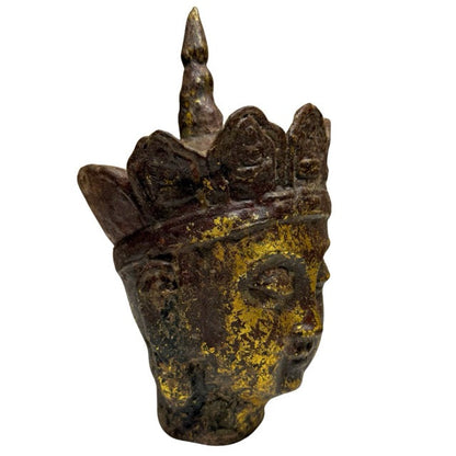 Layered natural oxidation on the antique iron heads