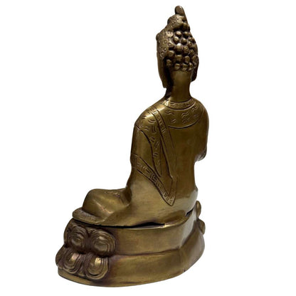 Hand-engraved robe lines on the Sino-Tibetan bronze