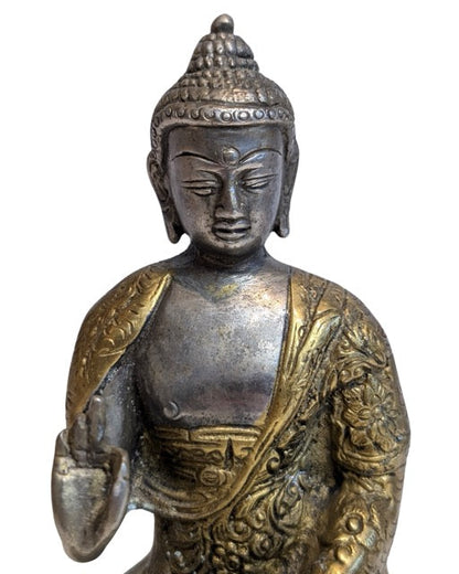 Rich gilding and natural patina on the bronze surface
