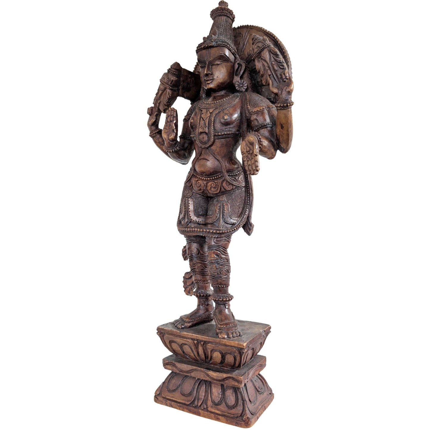 Geaudit houten Vishnu beeld door 1stBuddha Research Unit.