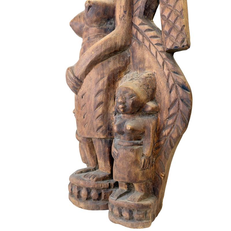 Afrikaans kunstobject houtsnijwerk vrouw met kind