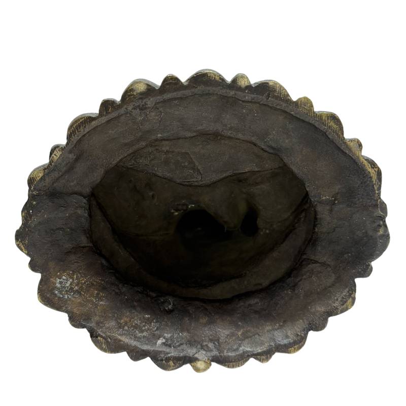 Antiek bronzen Boeddha beeld uit boeddhistische traditie