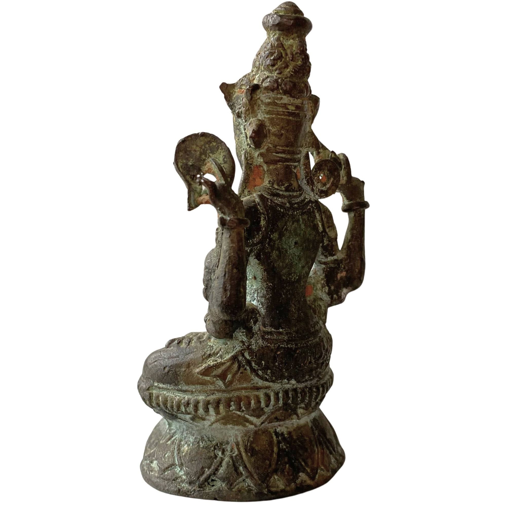 Detail van historische cupriet oxidatie op antiek Tibetaans bronzen boeddha beeld