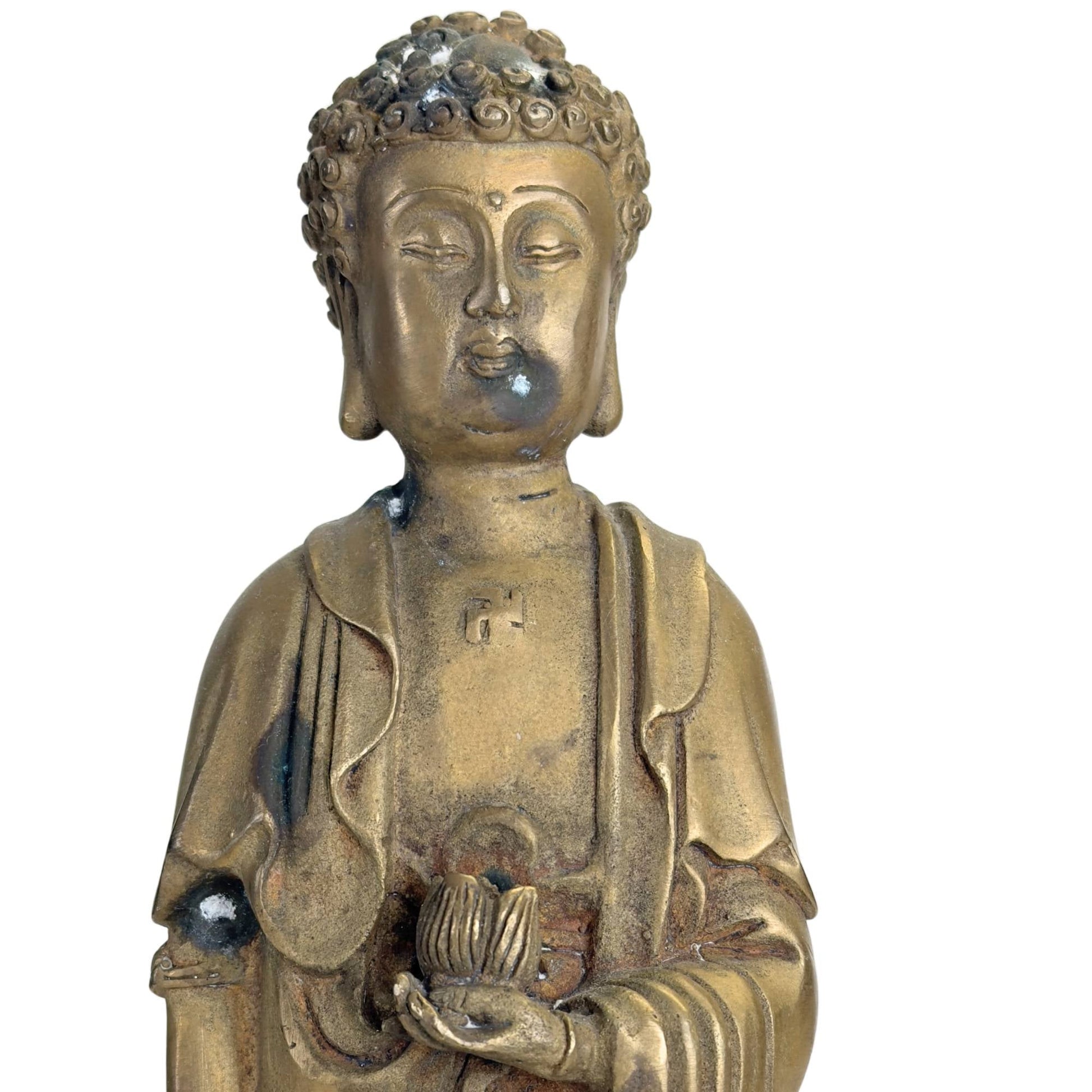 Antiek bronzen Boeddhabeeld met oude oxidatiesporen, lotusvoet en warme goudbruine patina