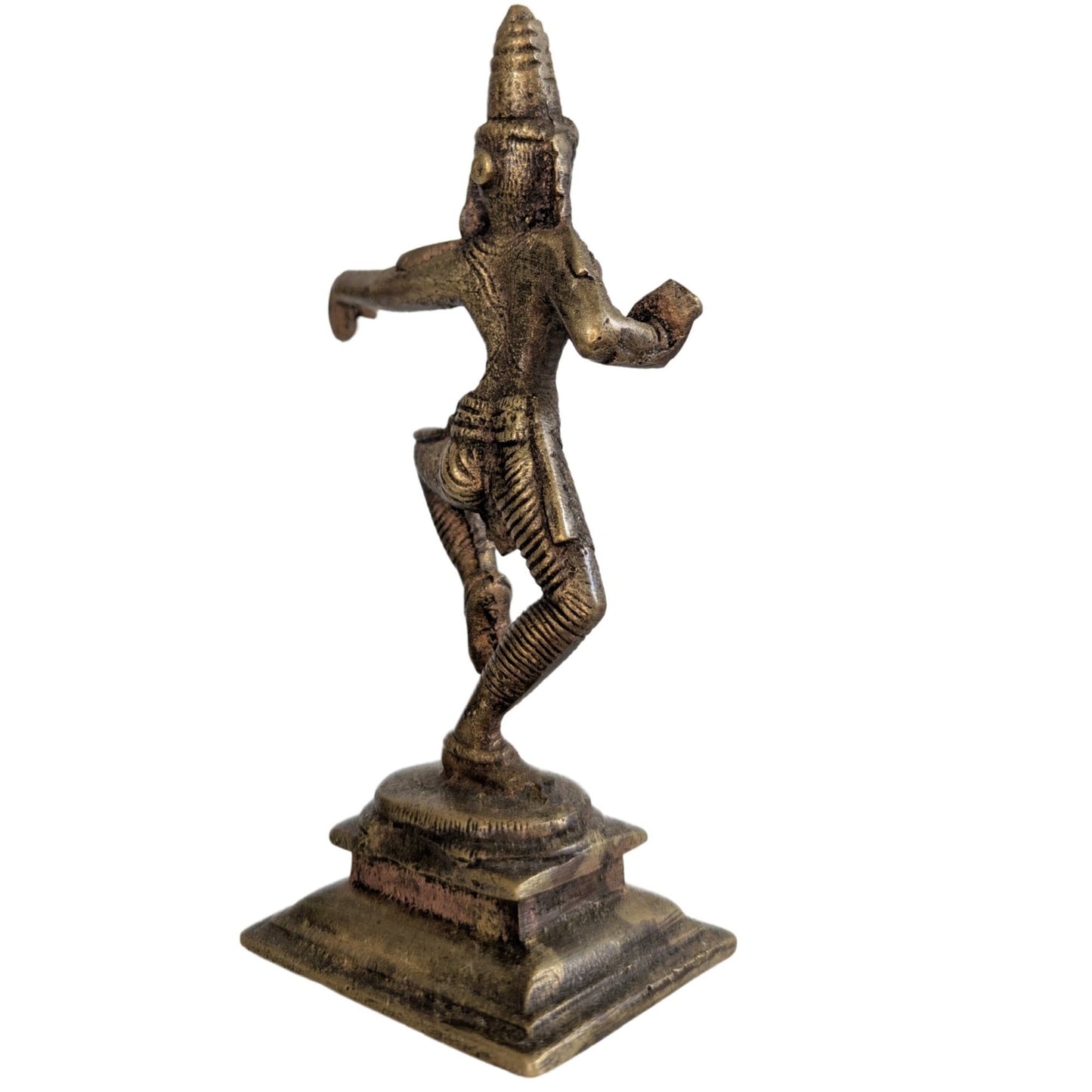Achterzijde van het Indiase bronzen beeldje met goudbruin patina.