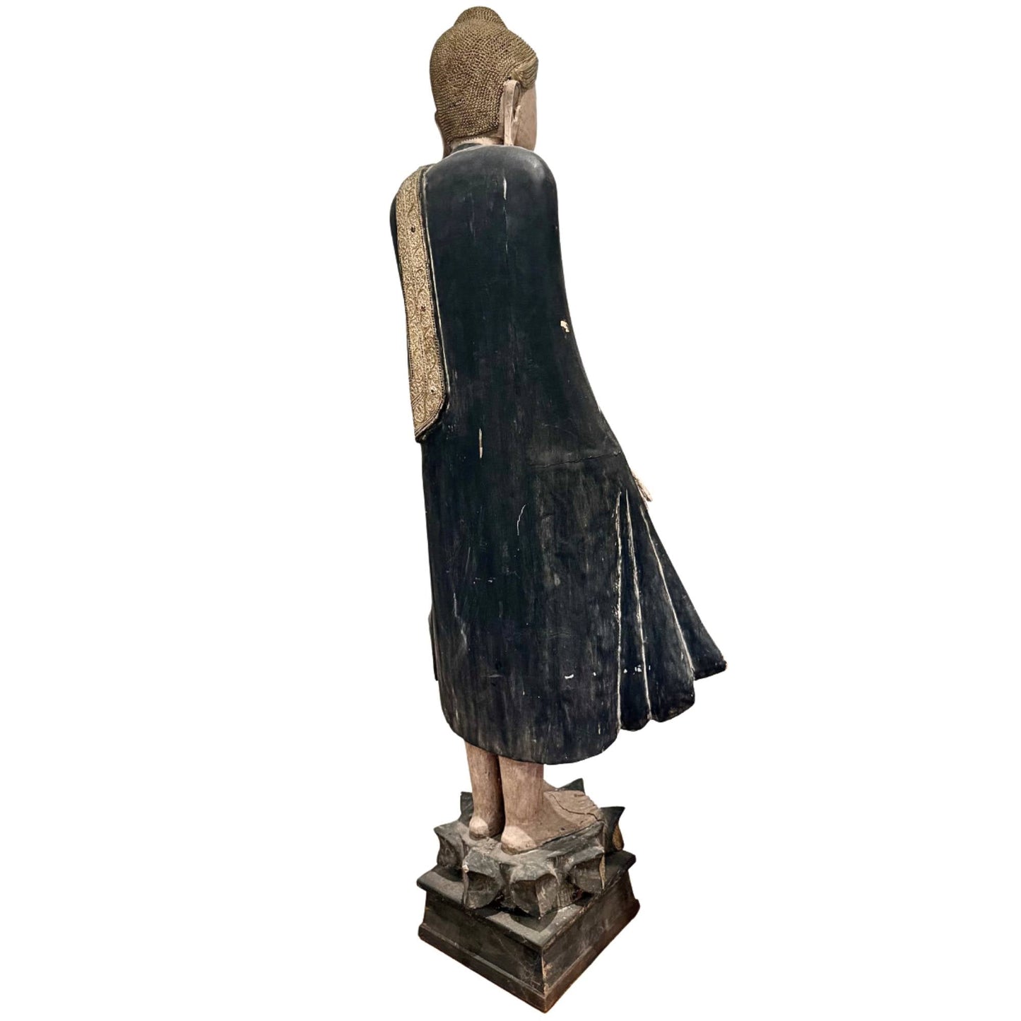 Antiek houten Boeddhabeeld uit Birma, groot staand tempelbeeld met originele slijtage en karaktervolle patina