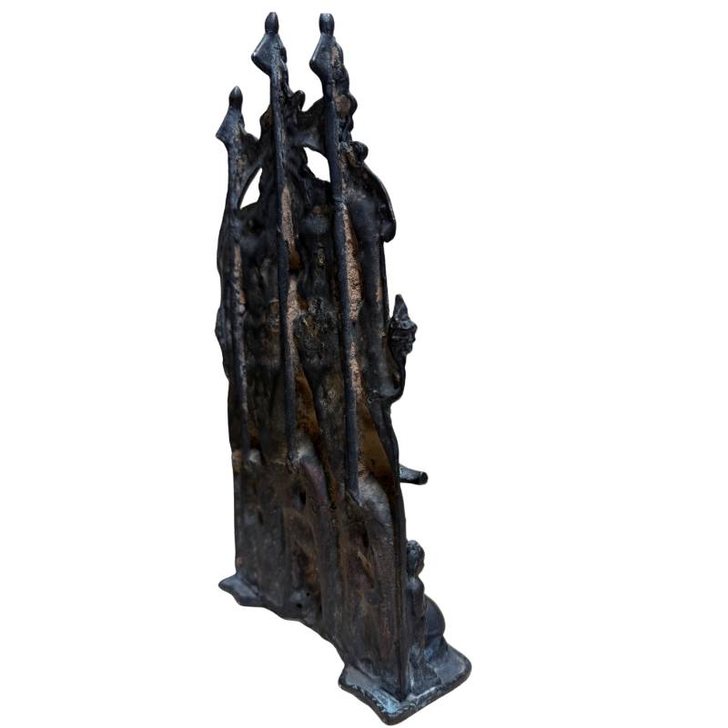 Antiek Naga Boeddha reliëf met donkere patina en krachtige beschermende uitstraling