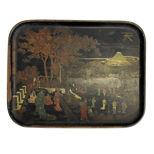 Antiek Napoleon III dienblad met Japonisme decoratie en Mount Fuji Frankrijk circa 1870