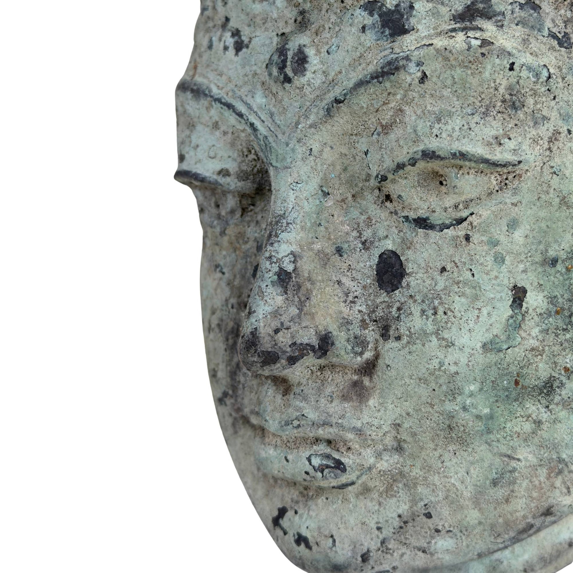 Antiek bronzen Vishnu hoofd uit Indonesië met Majapahit invloeden