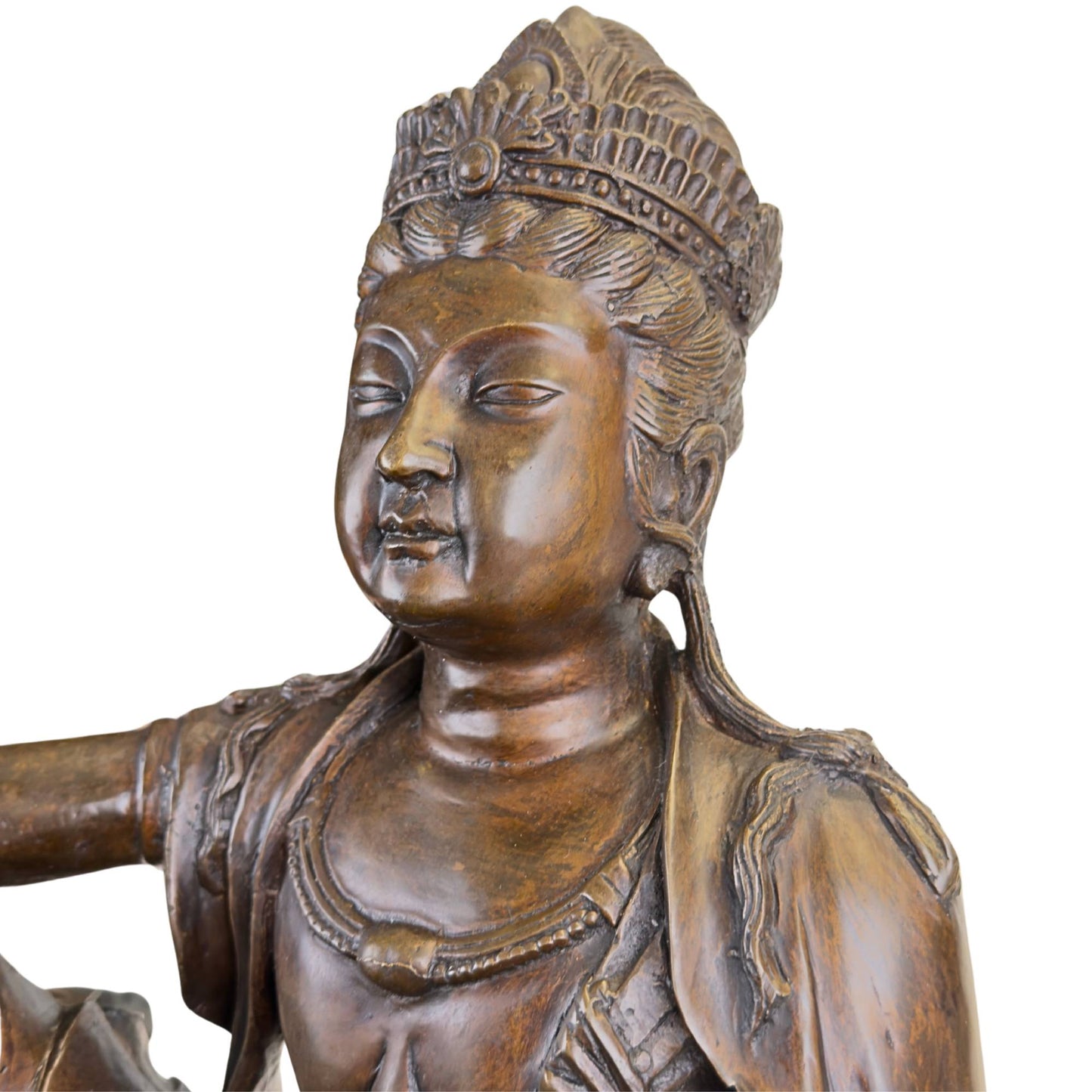 Close-up van de verfijnd gegoten hand en de sieraden van de antieke Franse bronzen Guanyin.