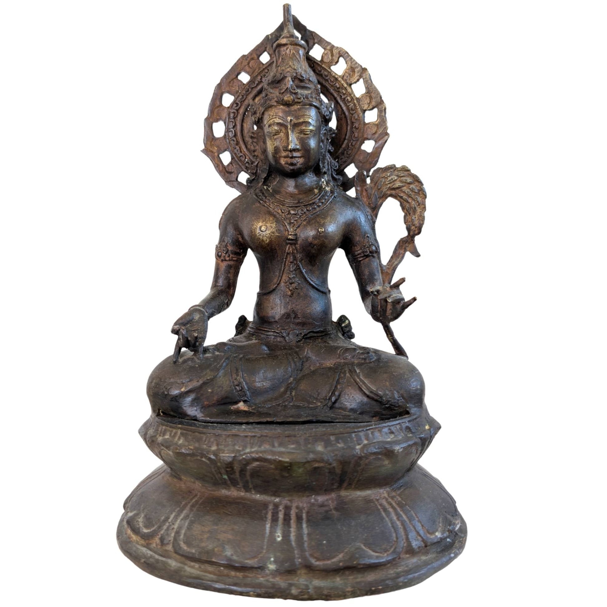 Antieke bronzen Avalokiteshvara in klassieke Javaanse stijl met oude patina