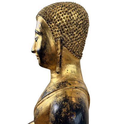 Antique Burmese Shakyamuni Buddha with Alms Bowl – Bronze, 57 cm – underside and base view