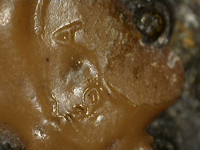 Antique Chinese Teaching Buddha – Bronze, Qing Attribution, 33 cm – casting and construction detail