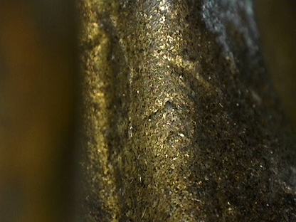 Antique Chinese Teaching Buddha – Bronze, Qing Attribution, 33 cm – decorative detail