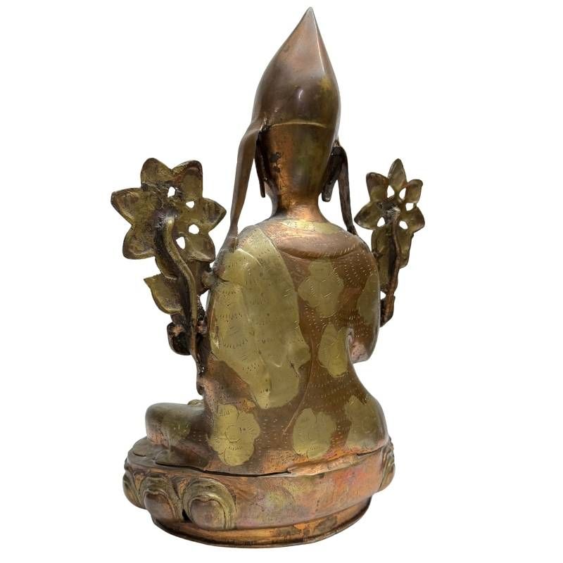 Antique gilt bronze Tsongkhapa, rear-right view on lotus base
