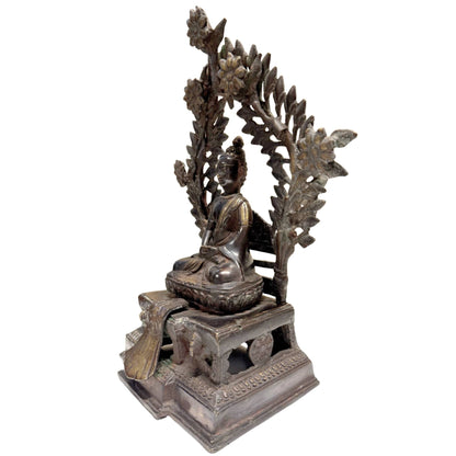 Antique Himalayan Amitayus – Gilt Bronze, Mustang Attribution, 35 cm – opposite three-quarter front view