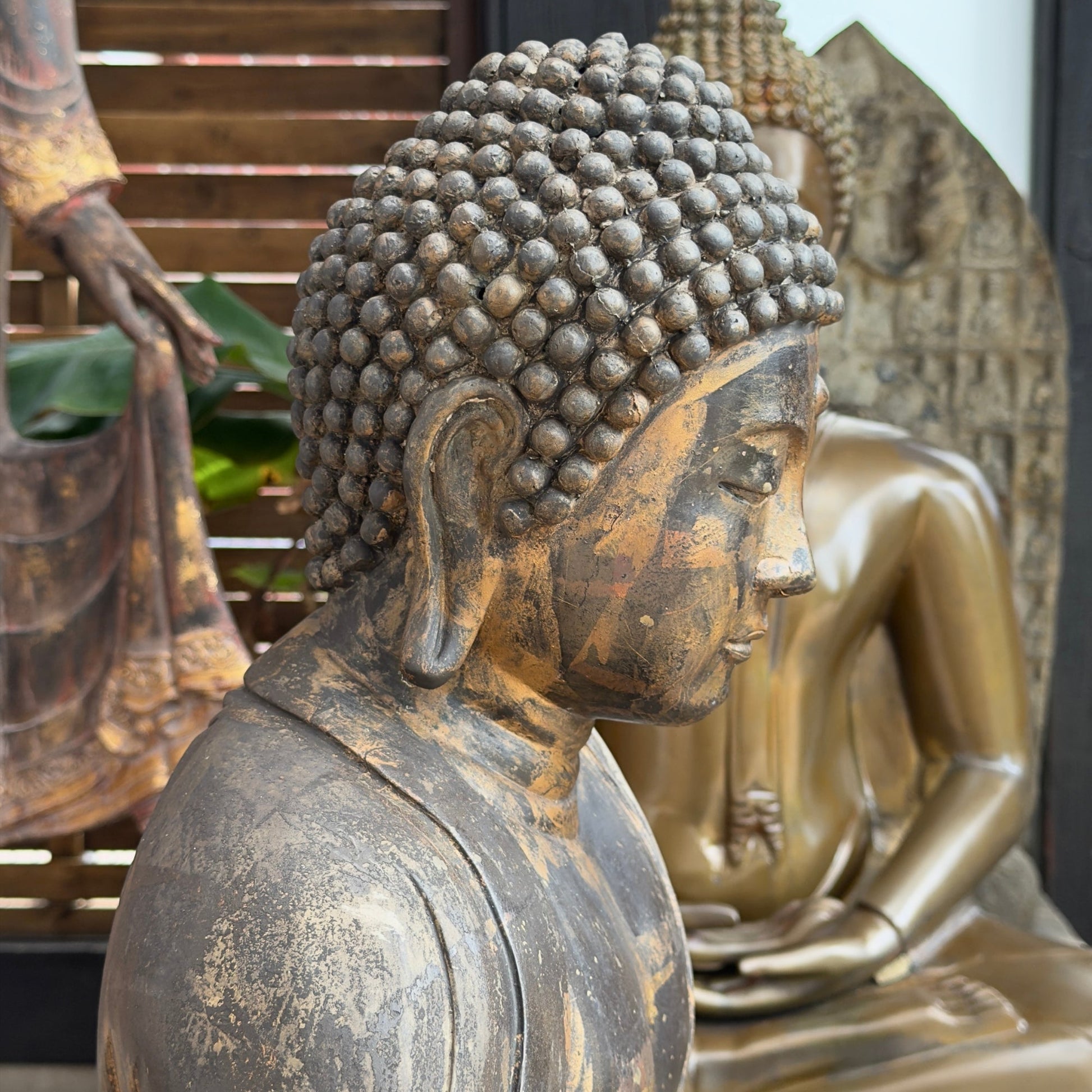 Antique Japanese bronze Buddha with aged surface, catalogue view 16