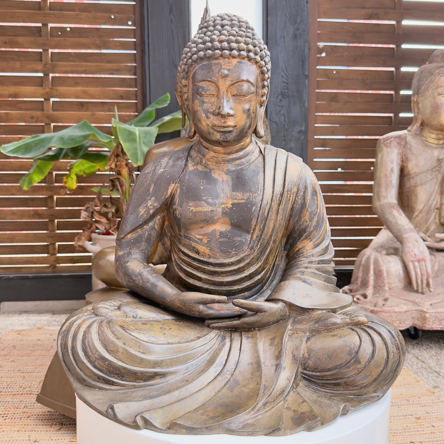 Antique Japanese bronze Buddha from around 1900, late Meiji period, catalogue view 02