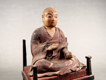 Antique Japanese Kobo Daishi in Zushi Shrine – Edo Attribution, 35 cm – three-quarter front view