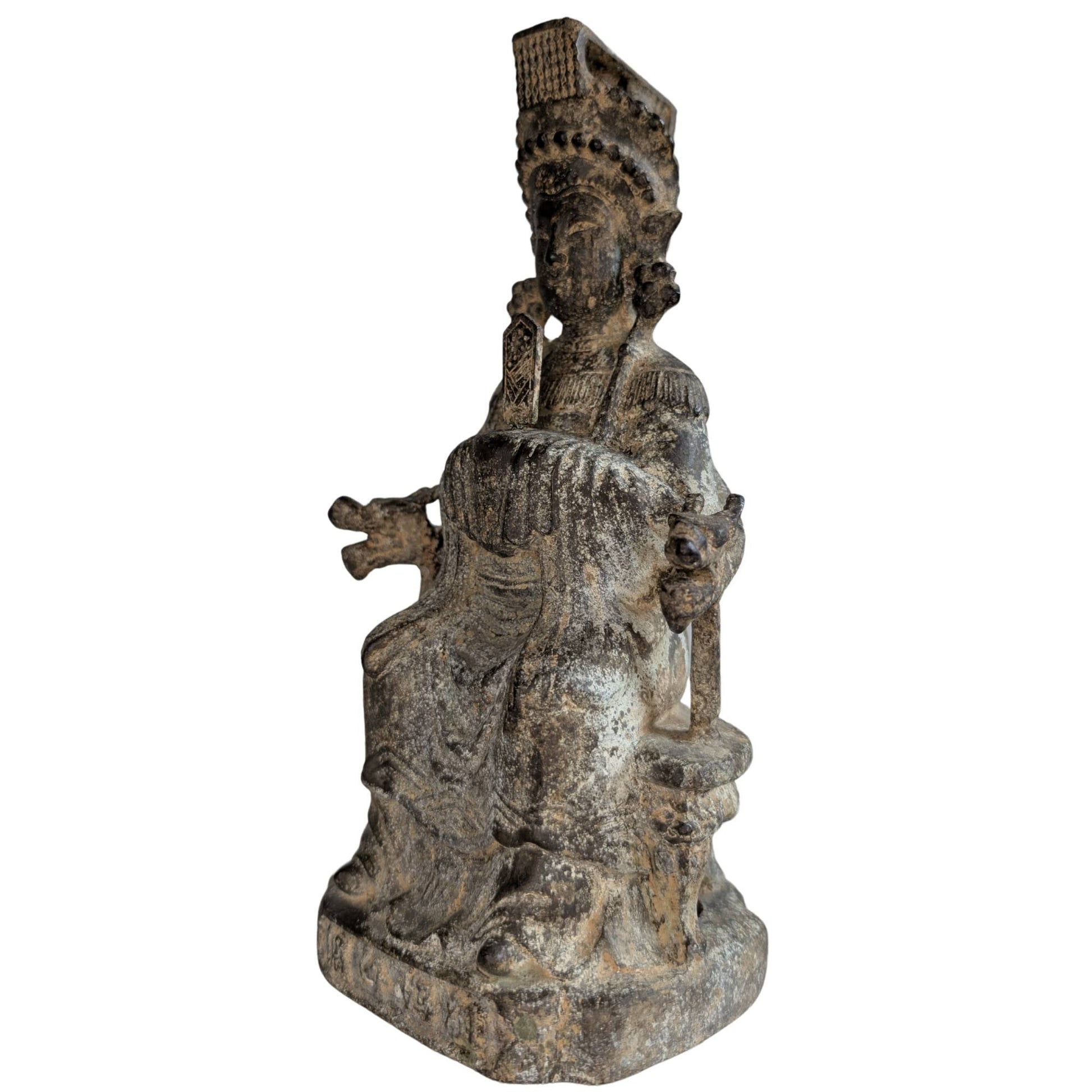 Authentiek 18e-eeuws Chinees beeld met museale gietkenmerken.
