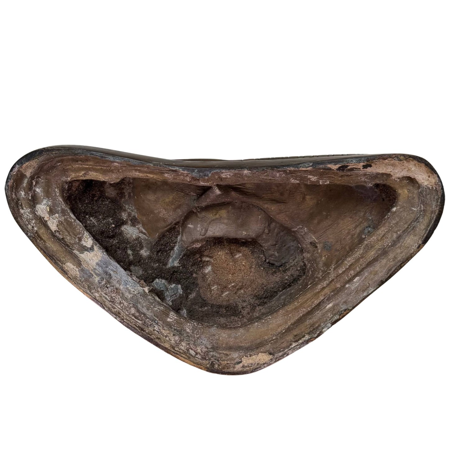 Authentieke minerale gietkern als bewijs van traditionele bronsgieting