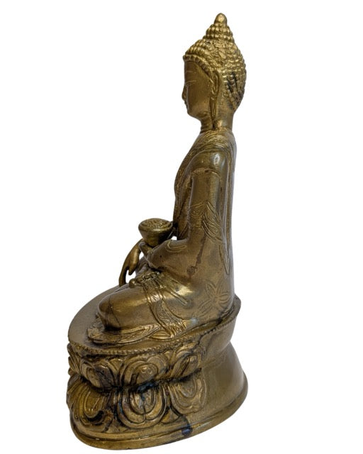 Oud Tibetaans Boeddhabeeld in brons met natuurlijke patina en slijtage