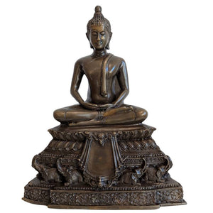 Boeddha in meditatie op olifantenvoetstuk – lot 143