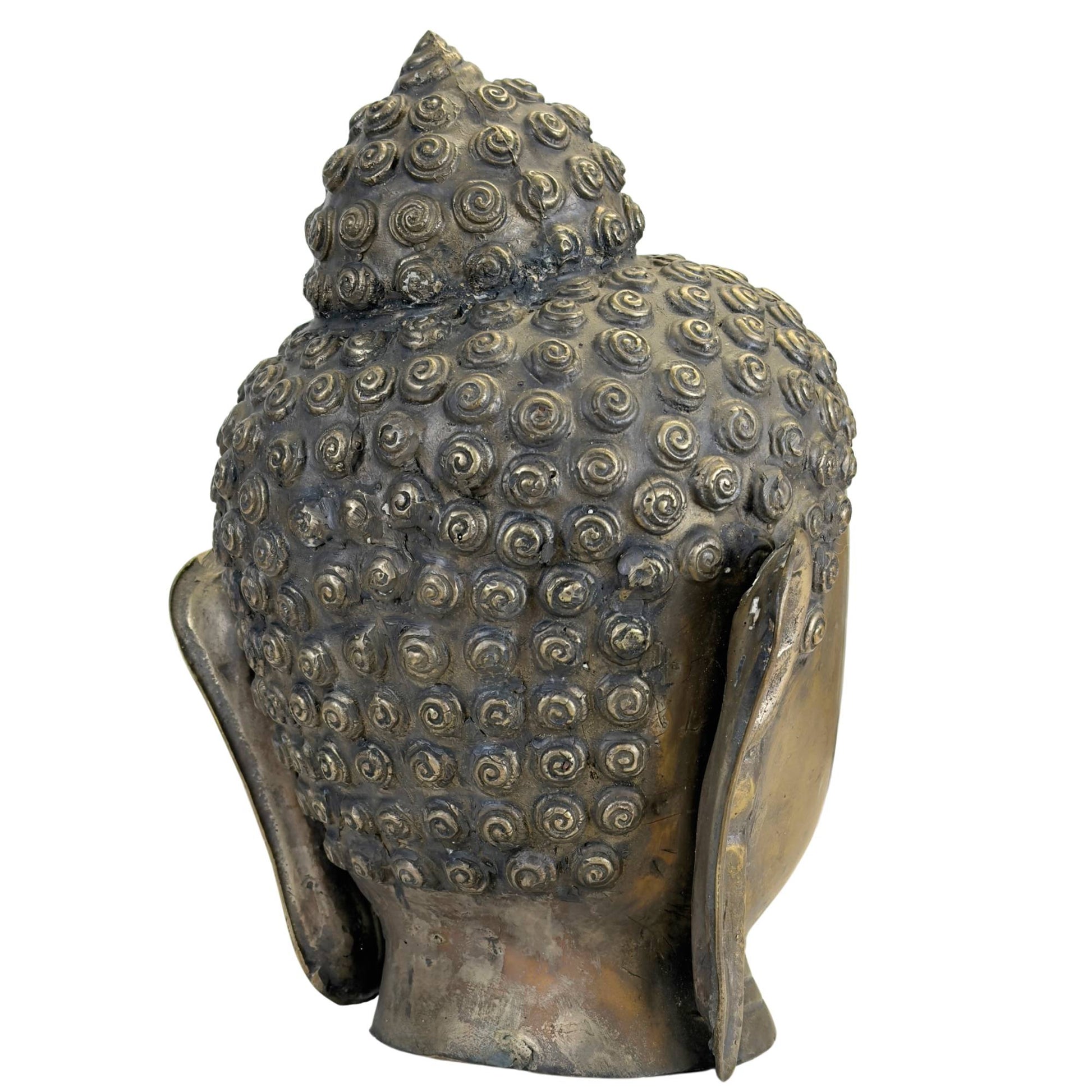 Zijaanzicht van een bronzen Boeddha hoofd met verfijnde details