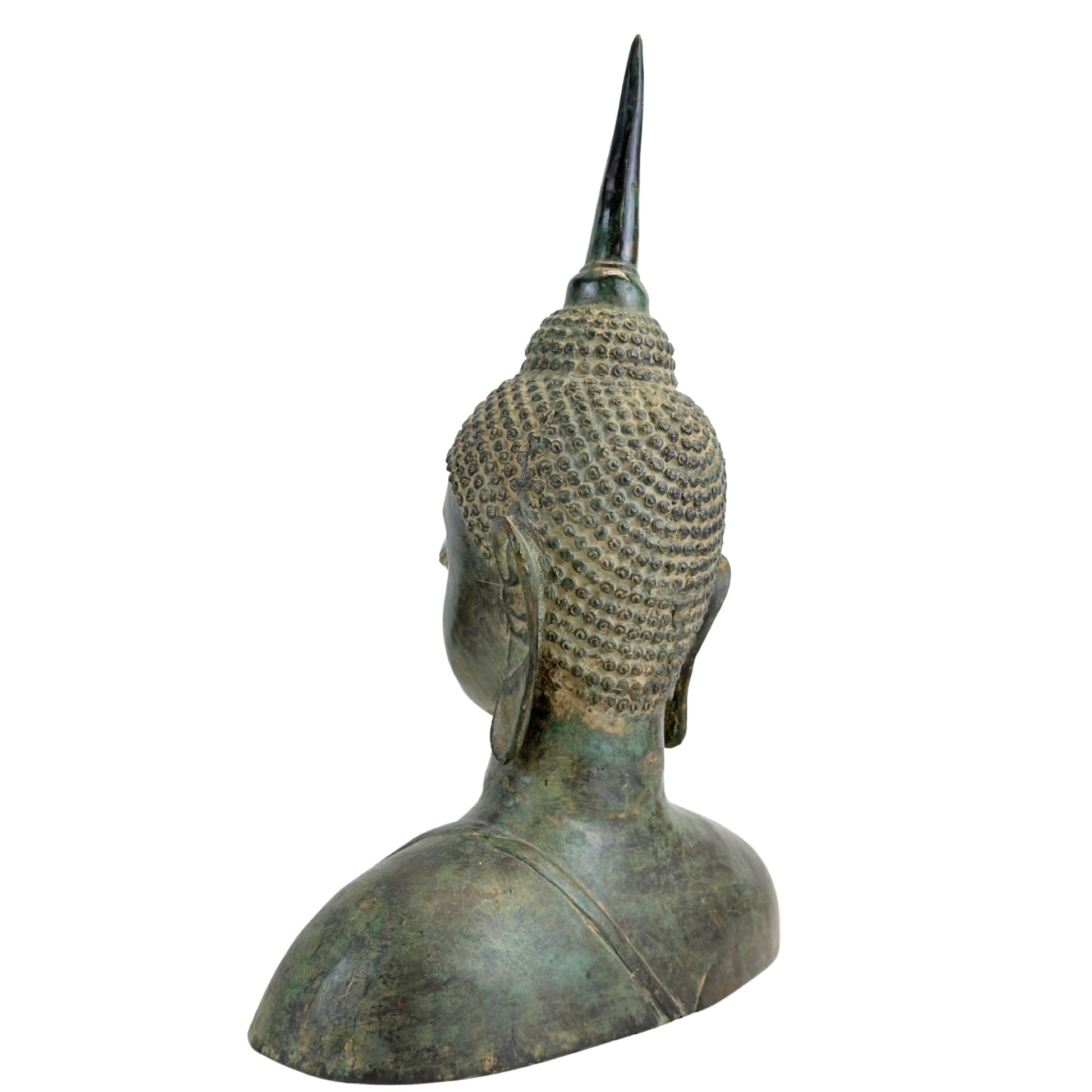 Rechterprofiel van een bronzen Boeddhabuste uit Thailand in Sukhothai-stijl.