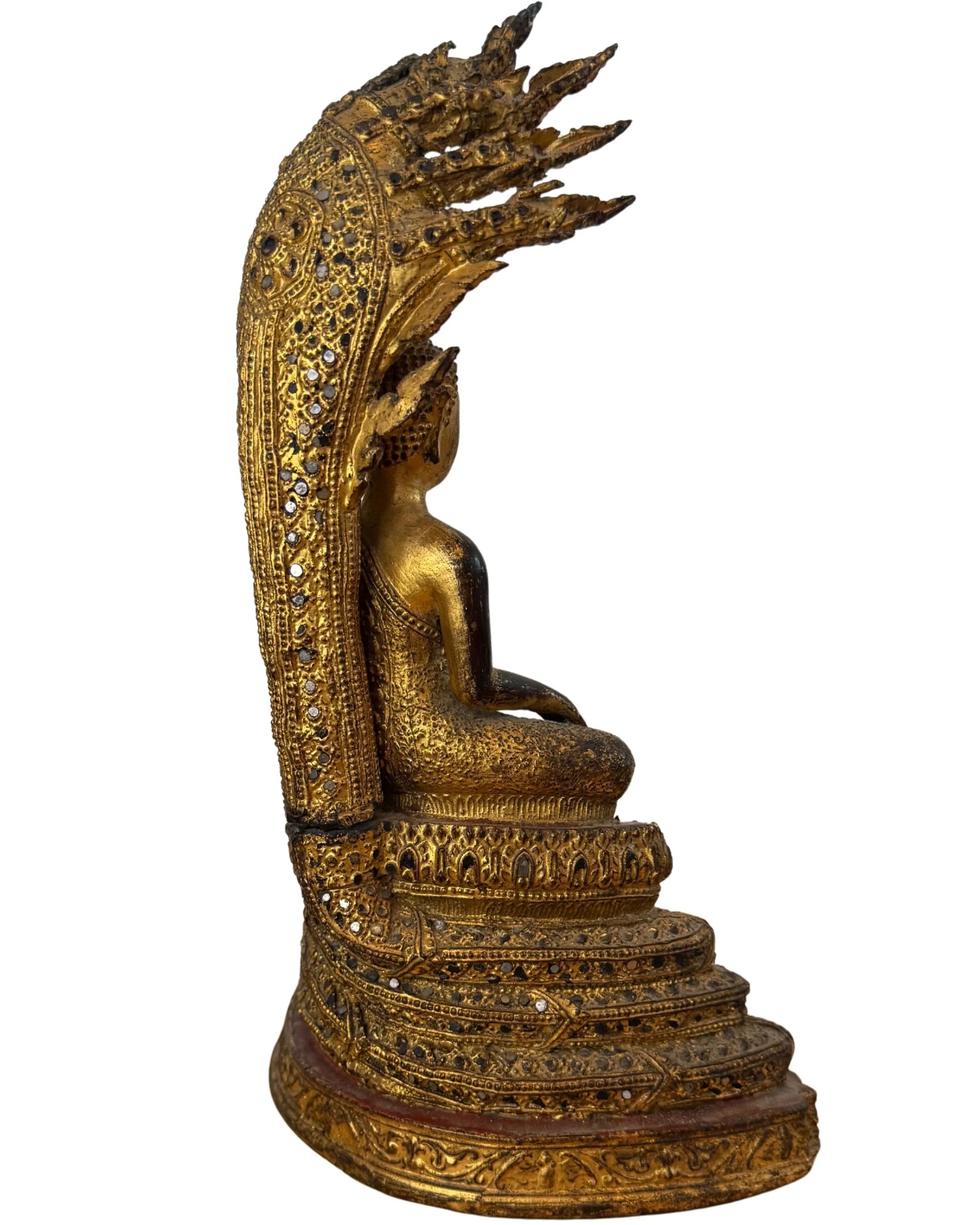 Bronzen naga boeddha thais tempelbeeld verguld spiritueel