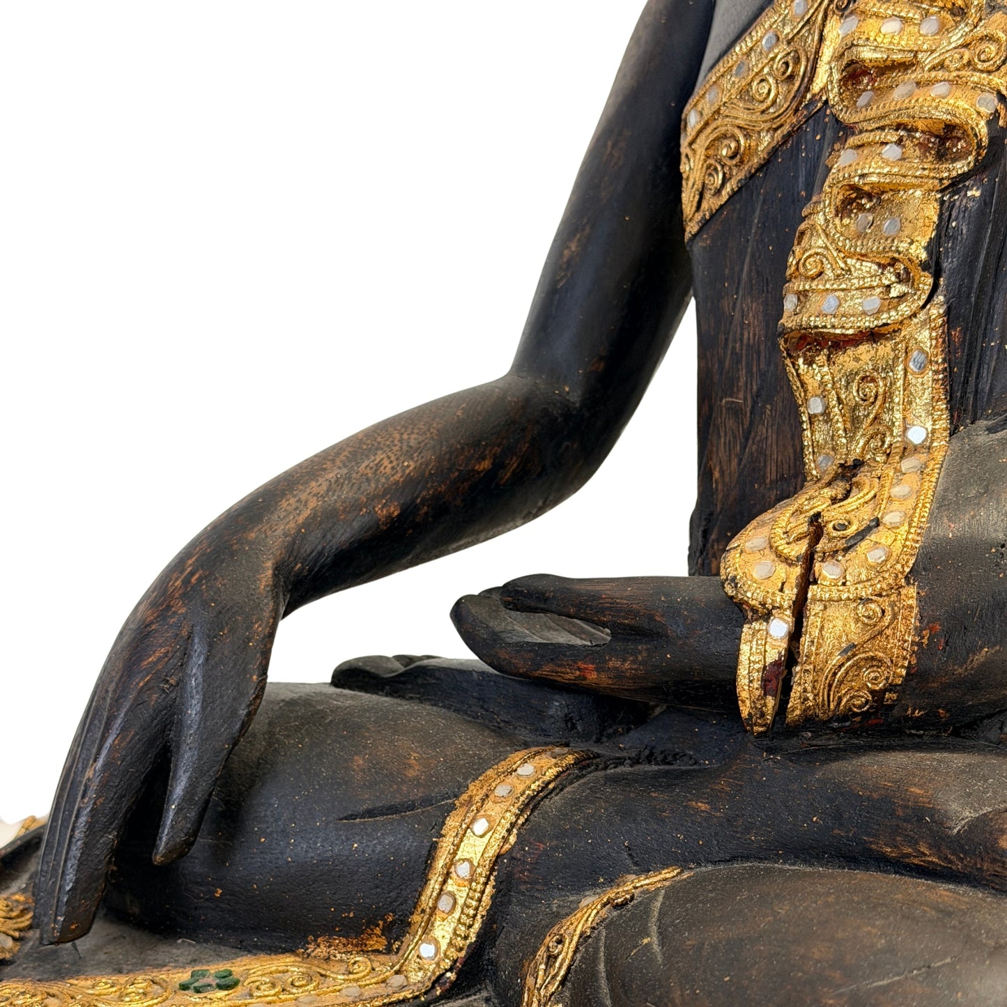 Gilded robe decoration with mirror-glass inlay on the Burmese Mandalay Buddha