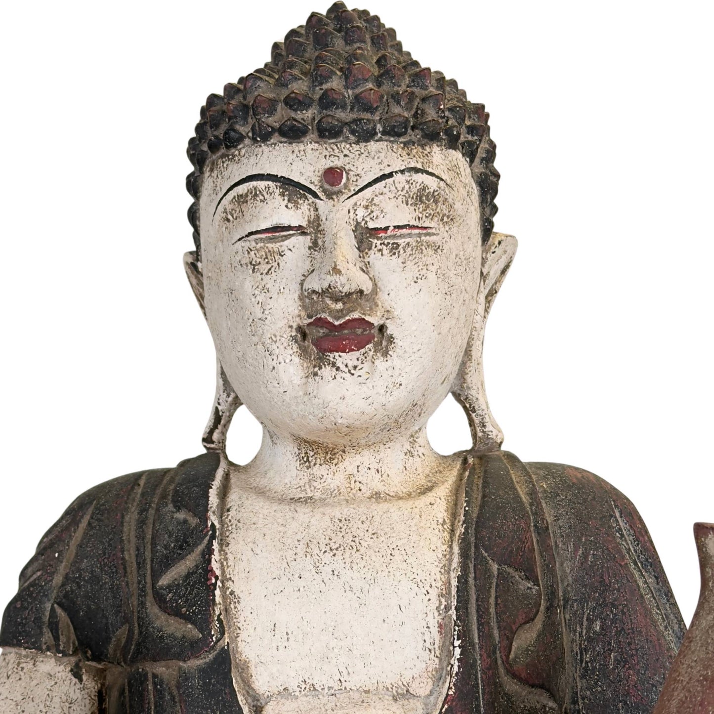Chinese Boeddha sculptuur van hout met helende symboliek lotustroon en krachtige rustgevende uitstraling