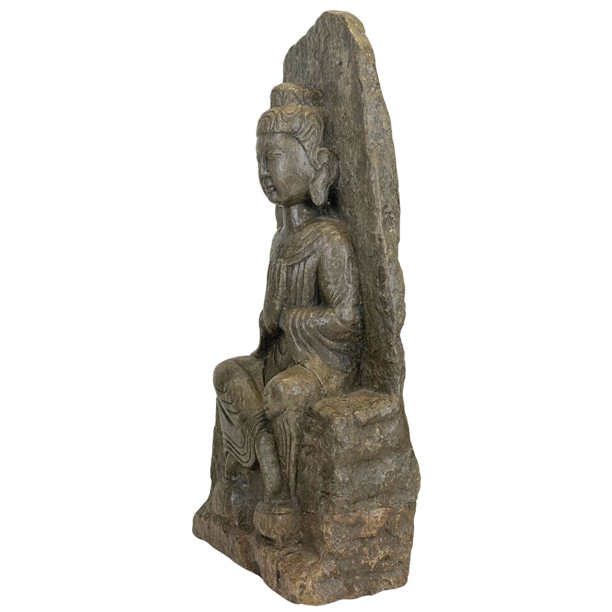 Zijkant van antieke Chinese Kwan Yin stele, vermoedelijk gehouwen uit argilliet