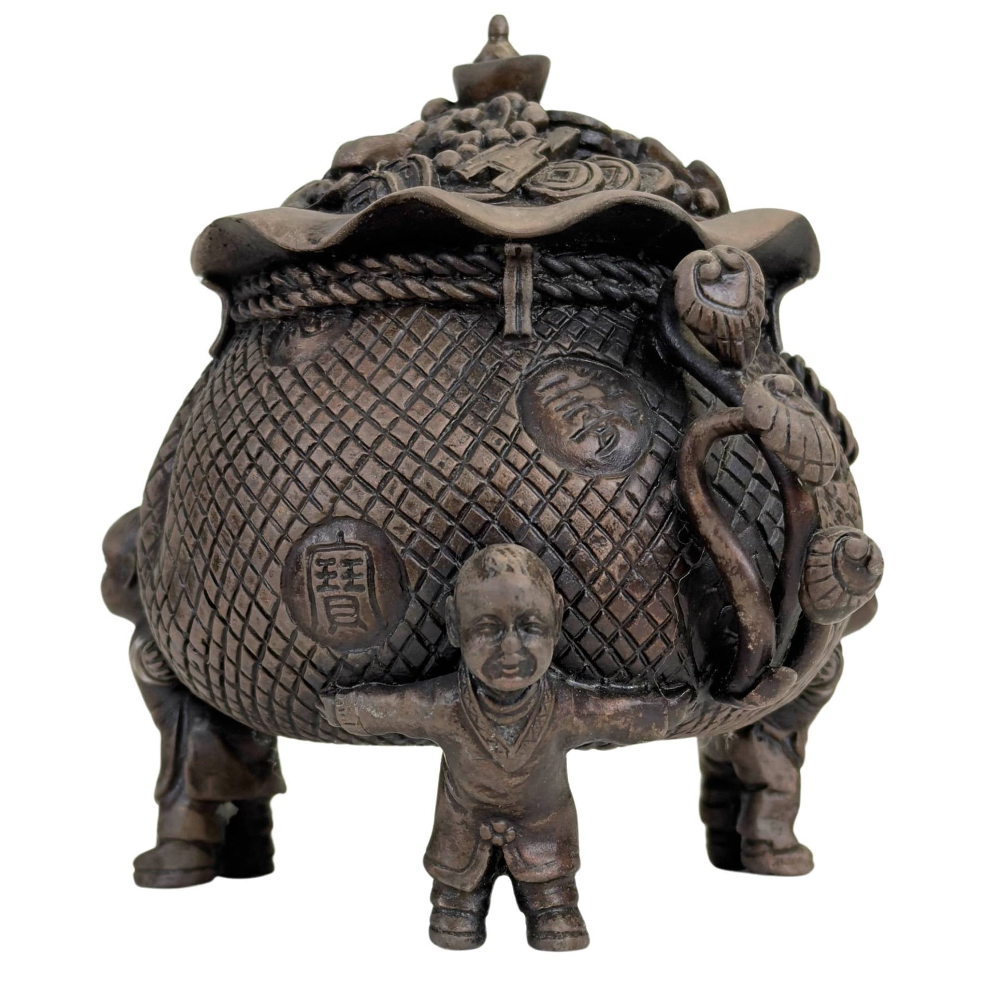 Chinese treasure basin gevuld met munten en symbolen van rijkdom
