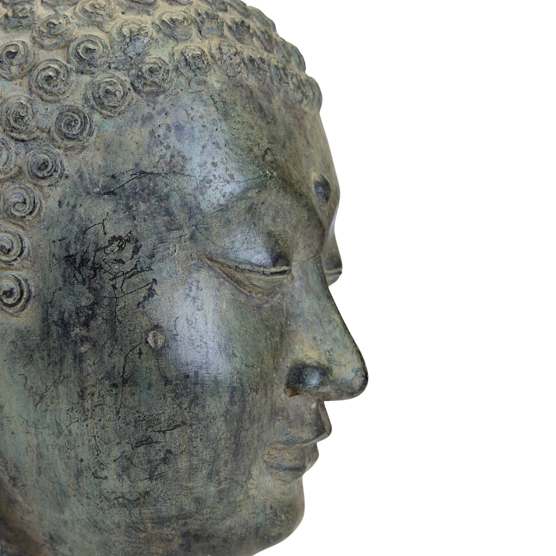 Detail van het gezicht van een bronzen U Thong Boeddha