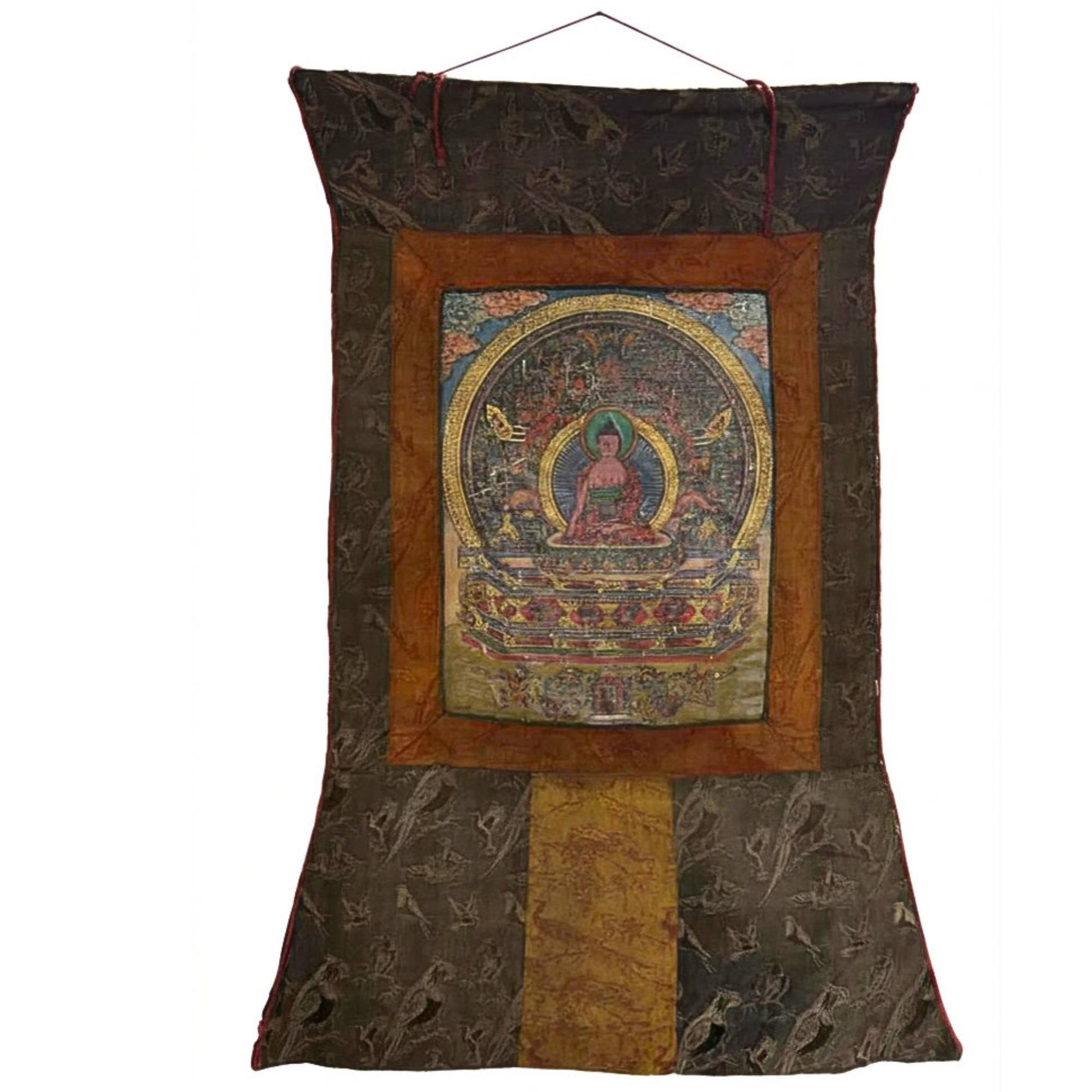 Detailopname van de Shakyamuni Boeddha met antiquing effect en craquelé op het canvas