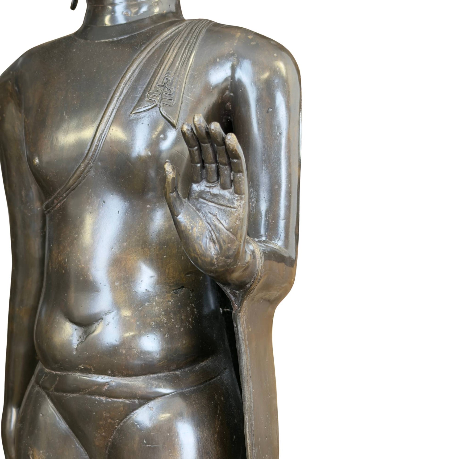 Elegante Phra Leela Boeddha met donkerbronzen patina