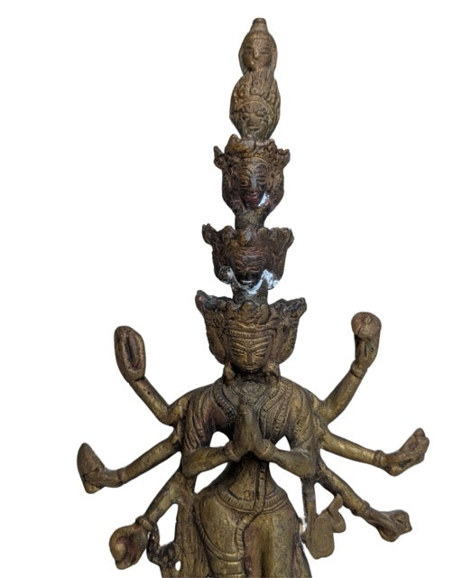 Eleven-Headed Avalokiteshvara – Bronze, 30 cm – close view of the central details