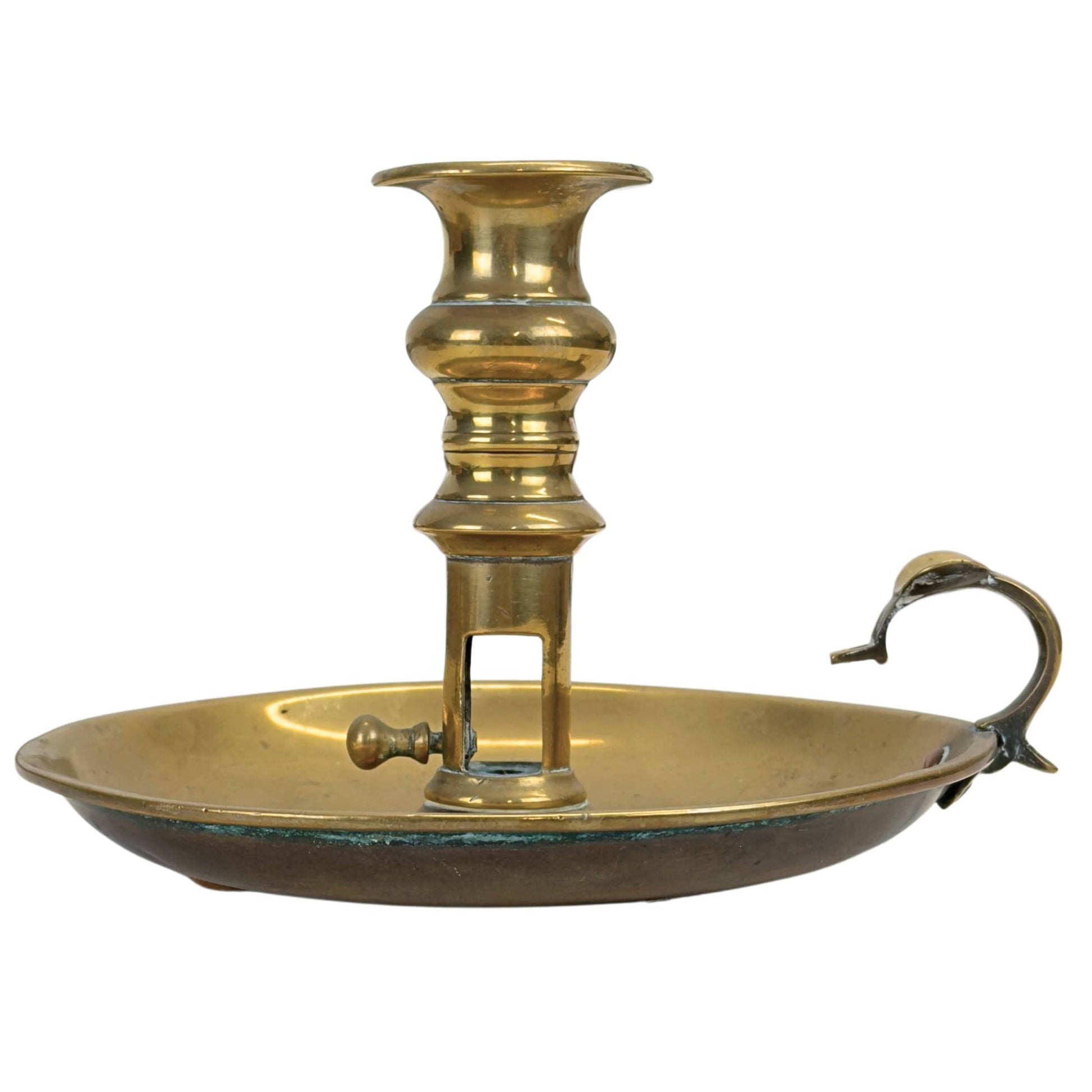 Zijaanzicht van de kandelaar, benadrukkend de elegante Biedermeier-geïnspireerde vormentaal.