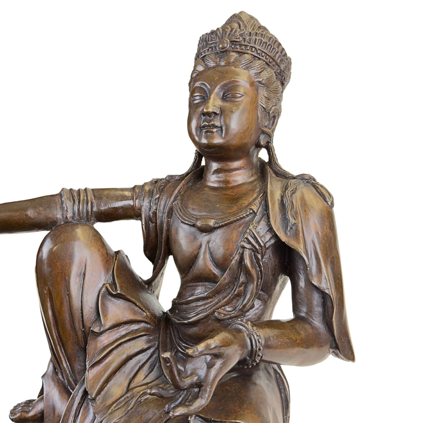 Dynamische compositie van het Franse Art Deco Japonisme bronsvlees van de zittende Guanyin Bodhisattva van mededogen.