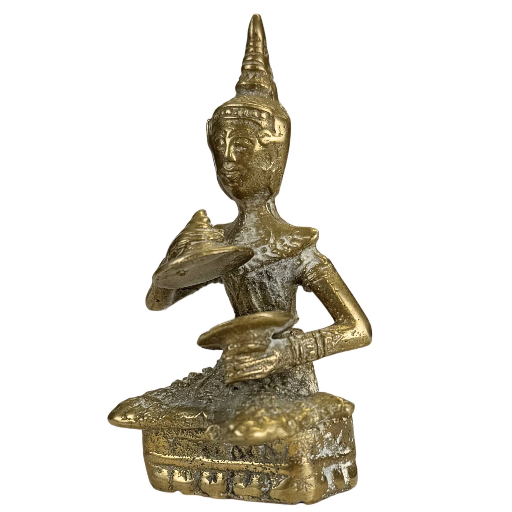 Handgemaakte Thaise bronzen muzikant met traditionele kledingdetails