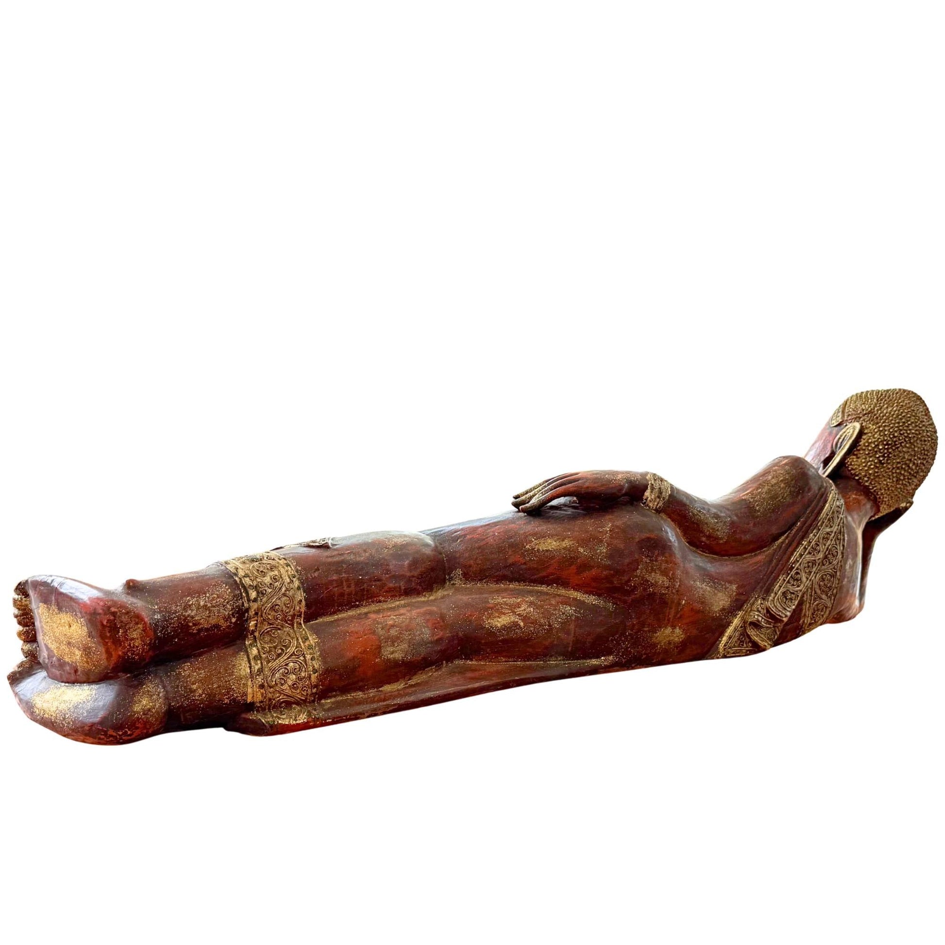 Detail van de handmatige houtbewerking van de ondersteunende arm van de Birmaanse Boeddha