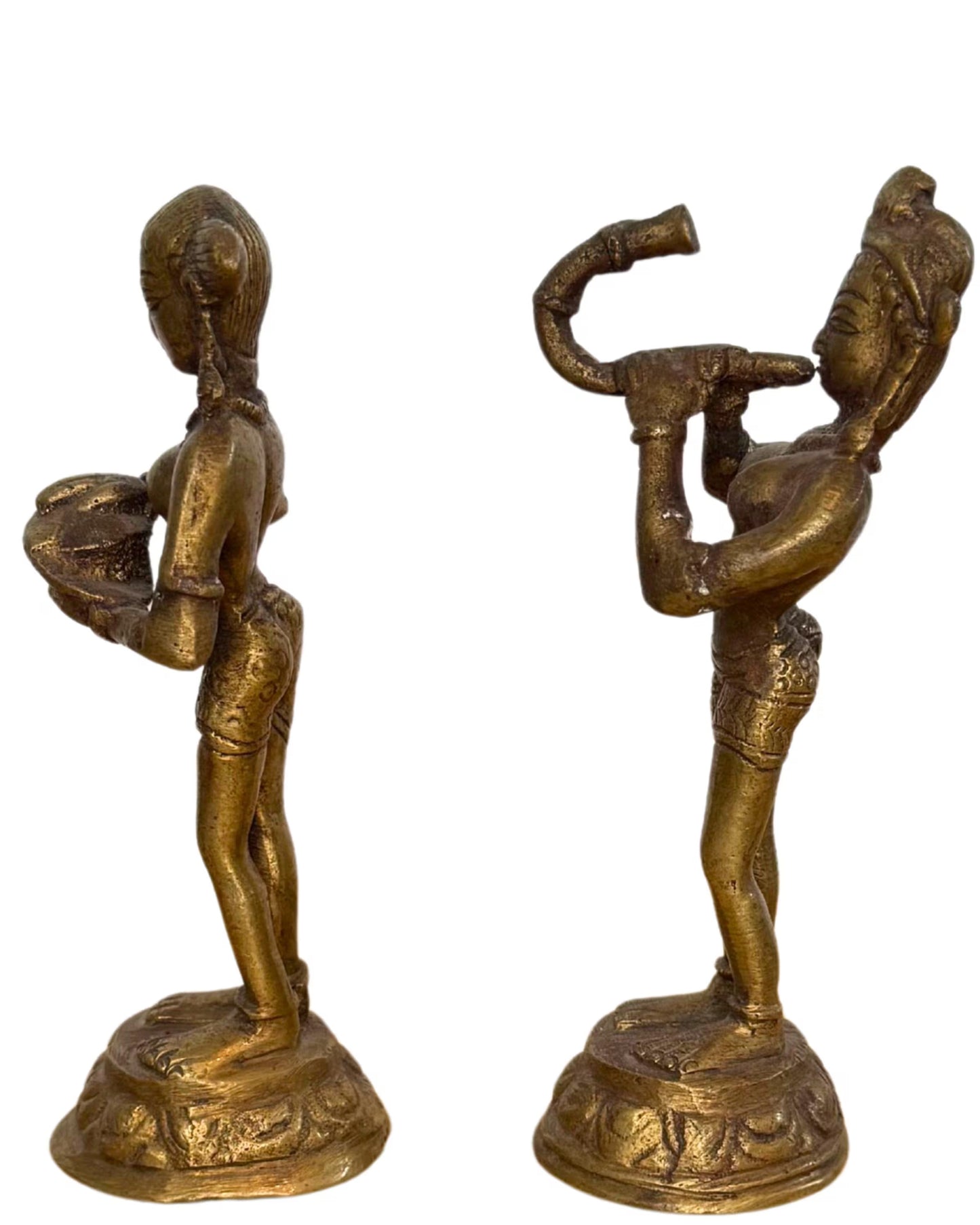 Hindoe beeldjes brons verguld detail van rituele figuren
