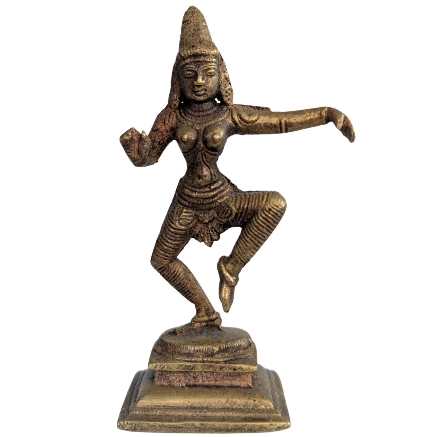 Vooraanzicht van een antiek bronzen beeldje van een dansende Indiase godin.