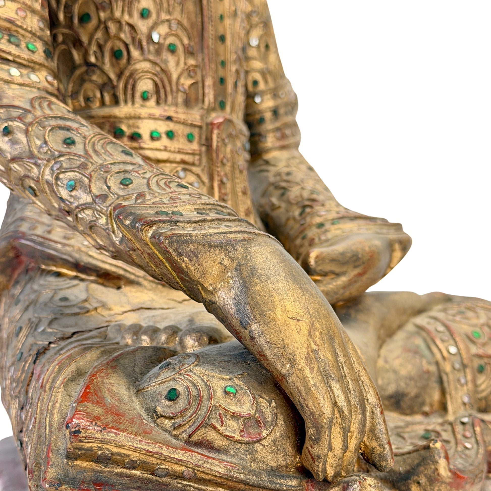 Right hand in bhumisparsha mudra on the antique Burmese Jambupati Buddha